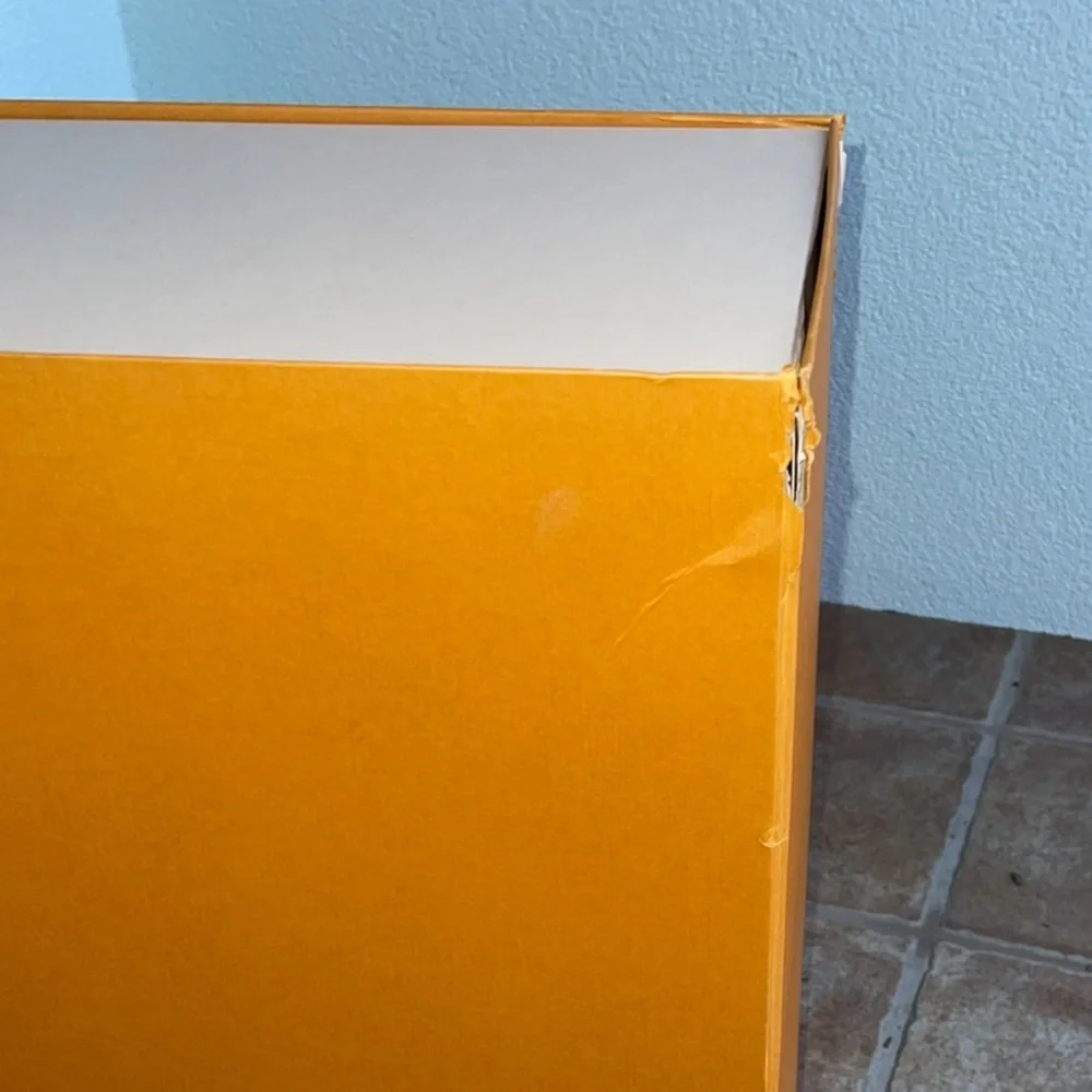 XL Louis Vuitton box - Picture 7 of 8